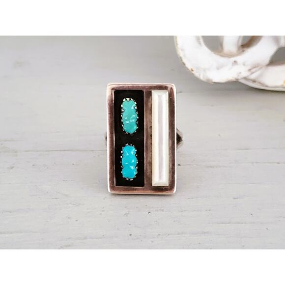 Vintage F. Panteah Zuni Sterling Silver Turquoise and Mother of Pearl Ring - Picture 1 of 9
